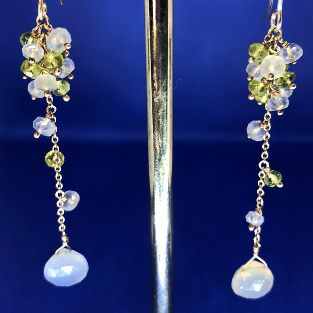 Chalcedony and Peridot drop earrings.